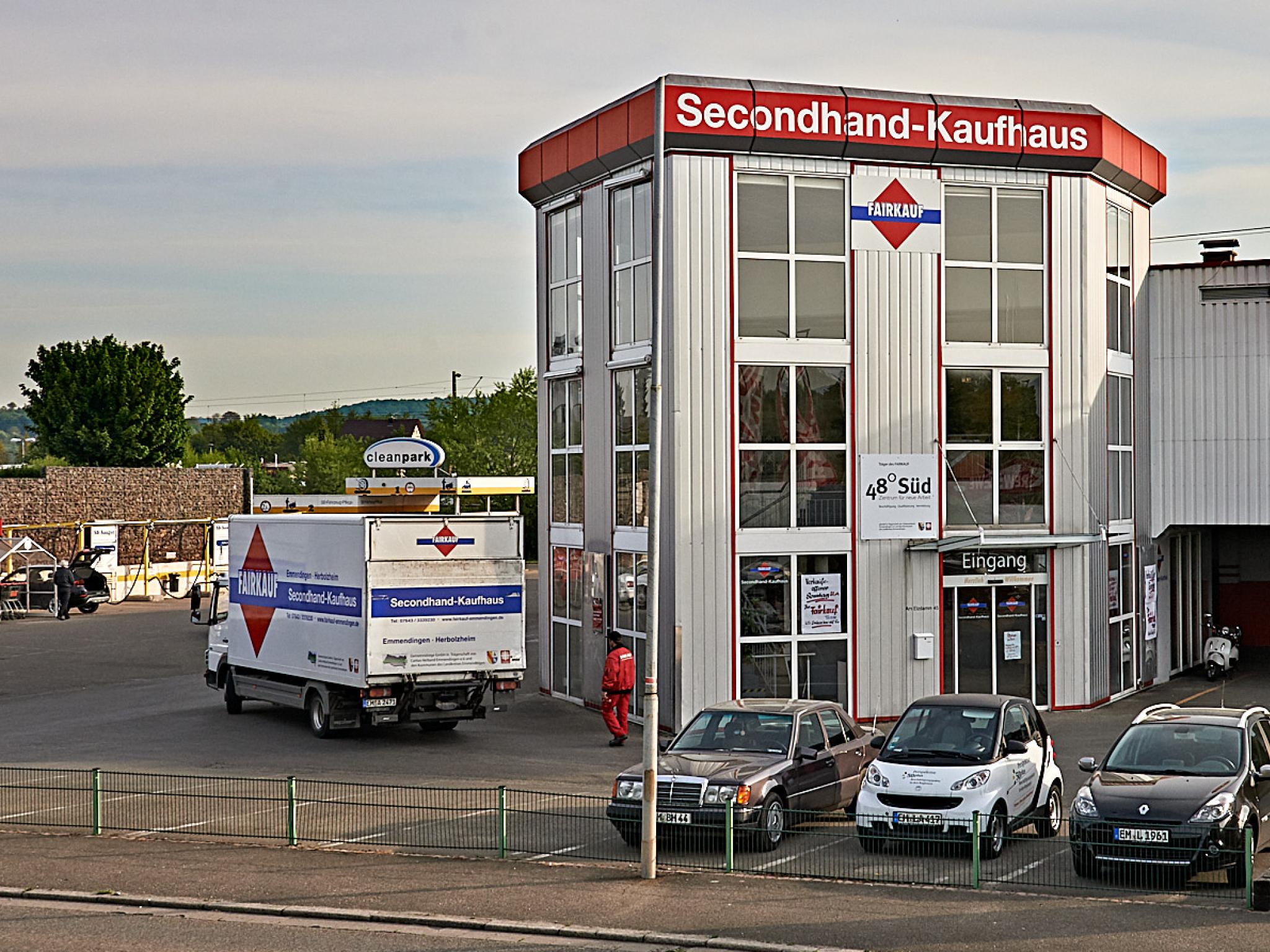FAIRKAUF Secondhand-Kaufhäuser